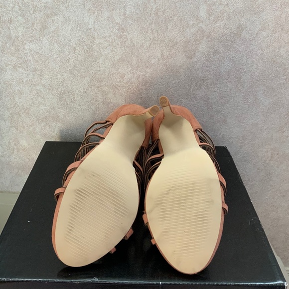 SOLD - Picture 5 of 6